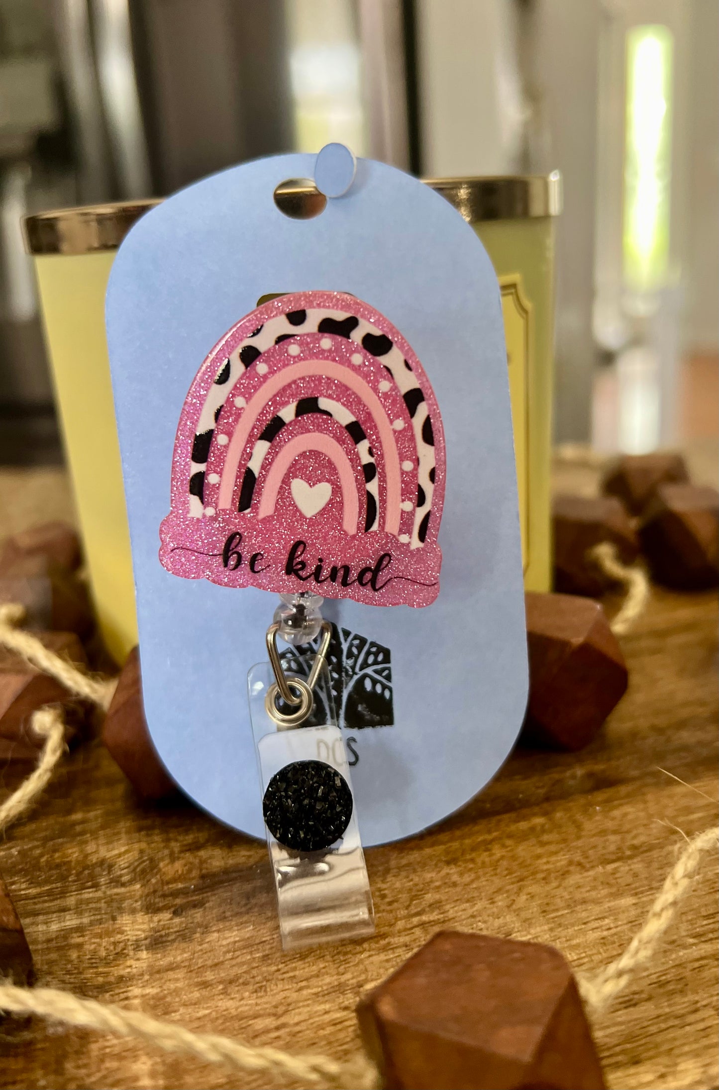 Be kind cowprint rainbow - Retractable Badge Clip